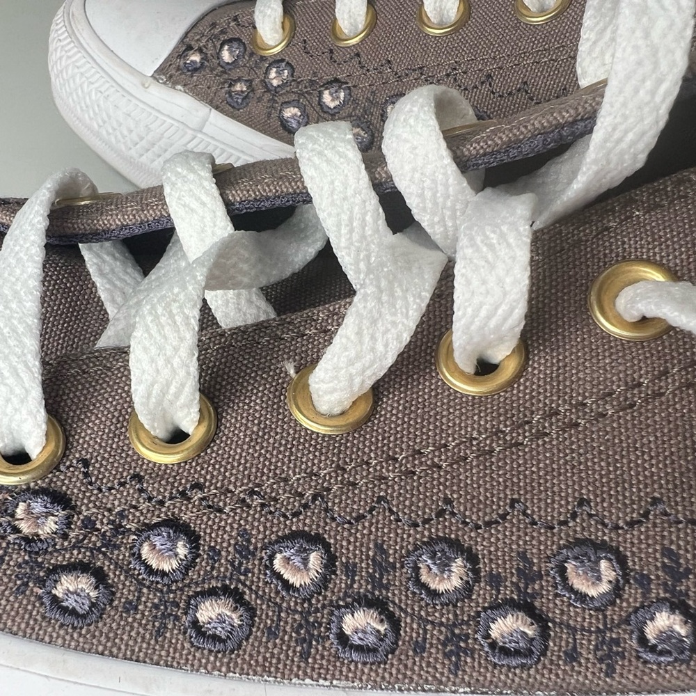 Converse Taupe and White Sneakers - Picture 8 of 9